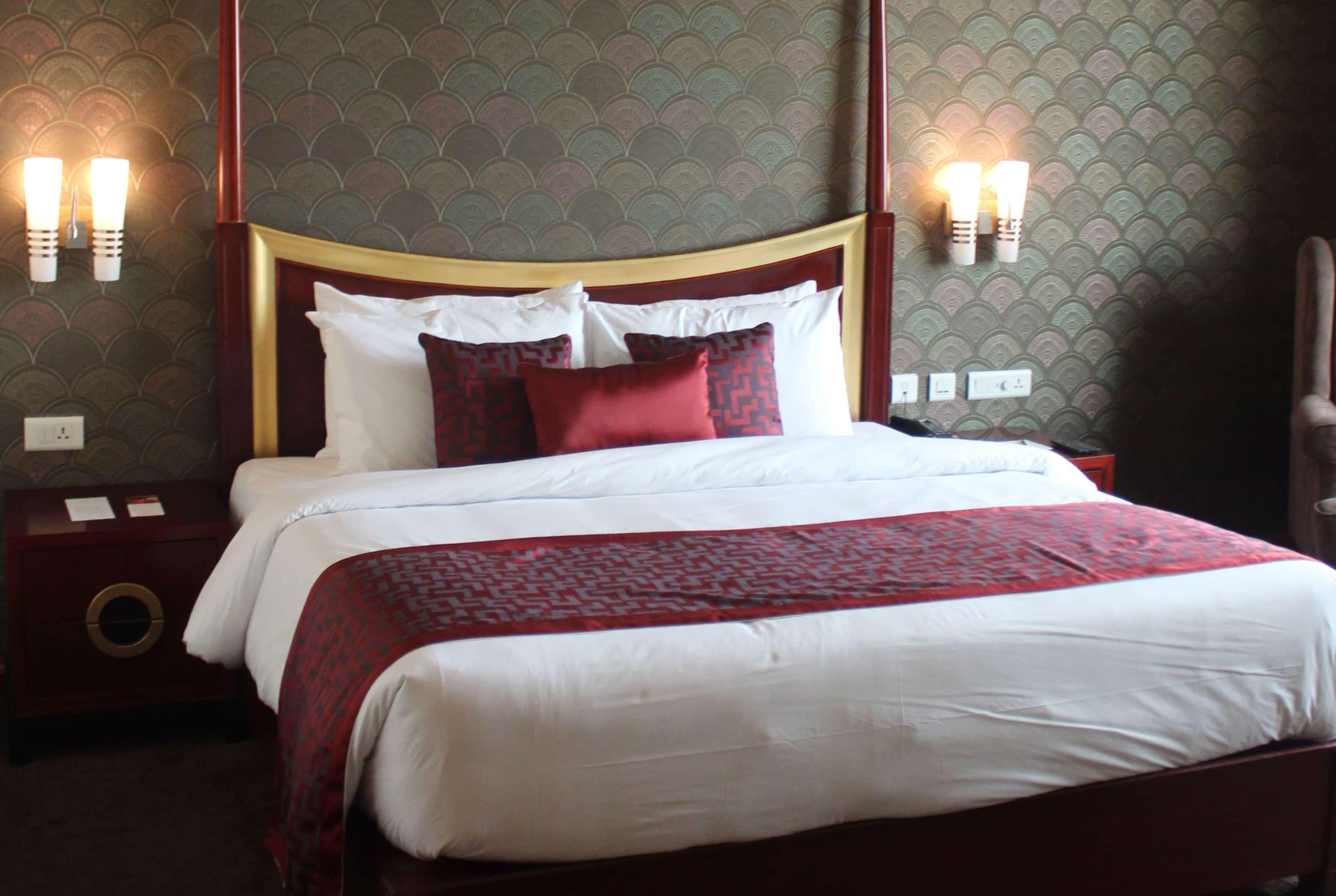 Отель Ramada By Wyndham Jaipur Jaisinghpura Экстерьер фото