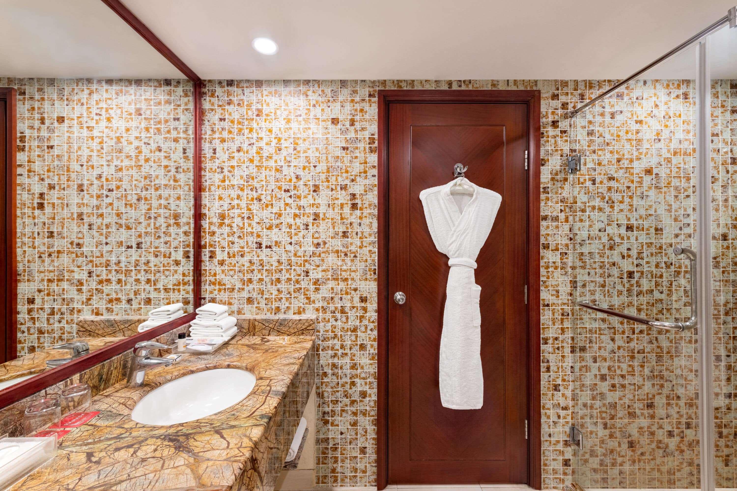 Отель Ramada By Wyndham Jaipur Jaisinghpura Экстерьер фото
